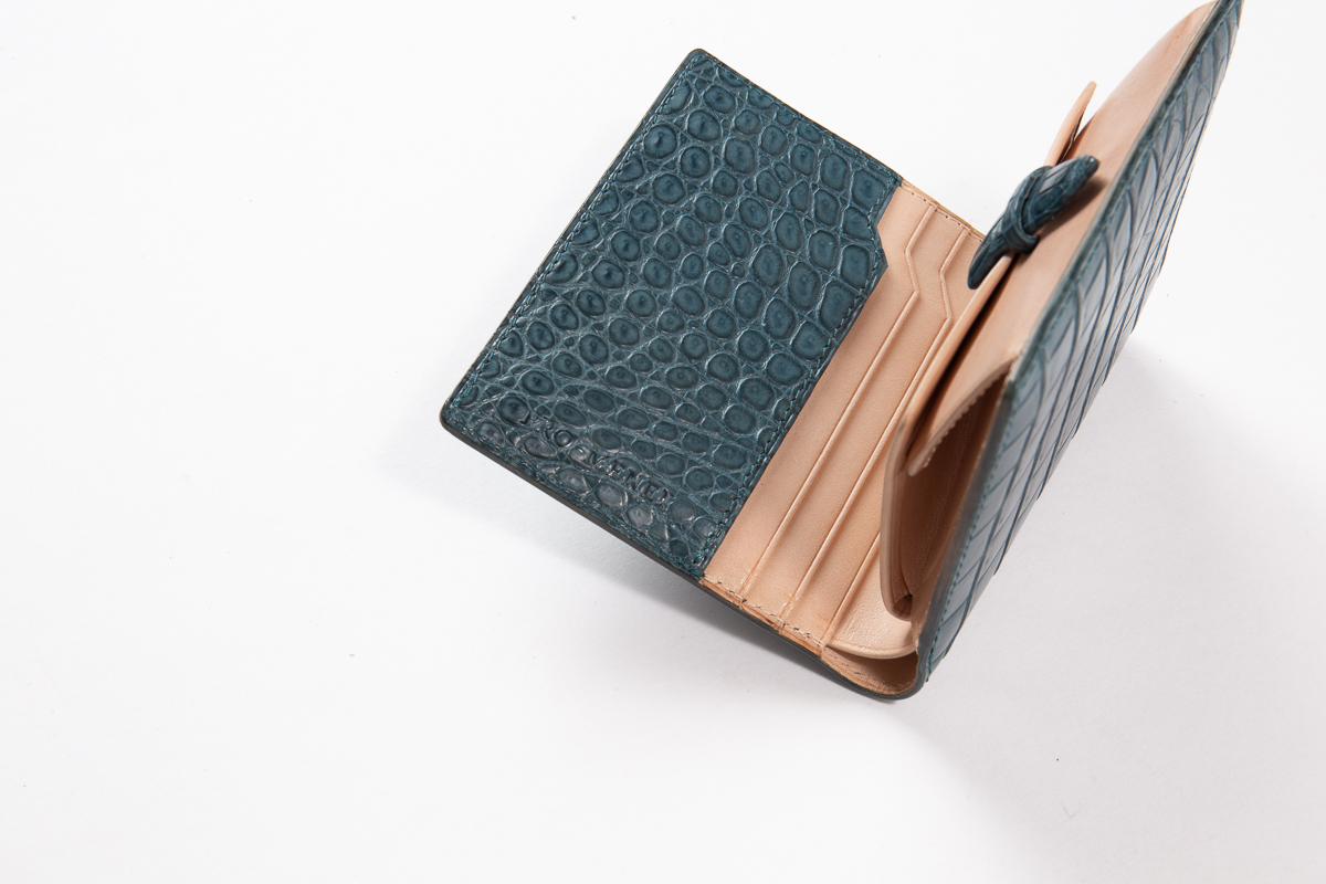 PRO-MENER プロムネ Crocodile Half wallet スモールクロコダイル ポロサス アオリハーフウォレット コンパクト財布　クロコダイル革製品ならプロムネ